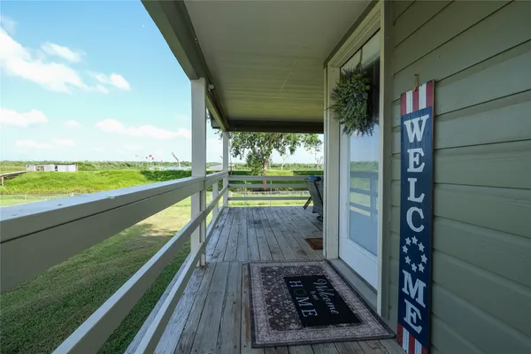 $209,900 | 29523 County Road 25, Damon, TX 77430