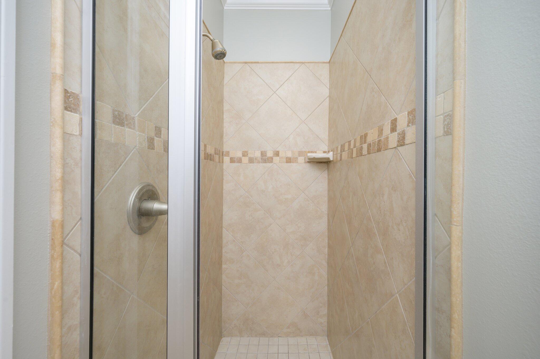 219 Grand Key Loop East Destin, FL 32541 - Photo 20 of 59 Main Floor Owner's En Suite