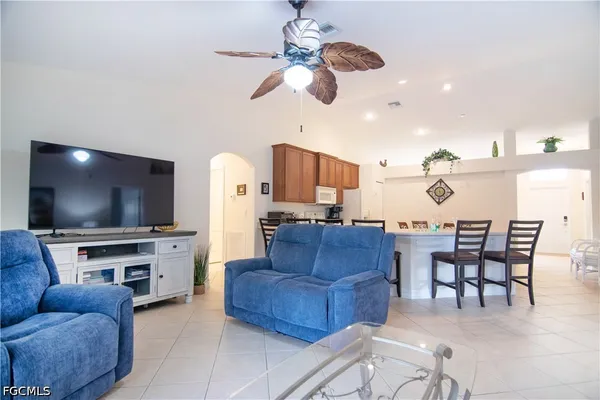 $3,000 | 5023 Agualinda Boulevard, Cape Coral, FL 33914