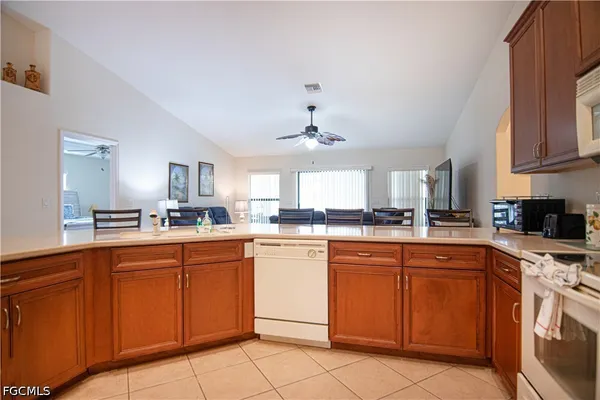 $3,000 | 5023 Agualinda Boulevard, Cape Coral, FL 33914