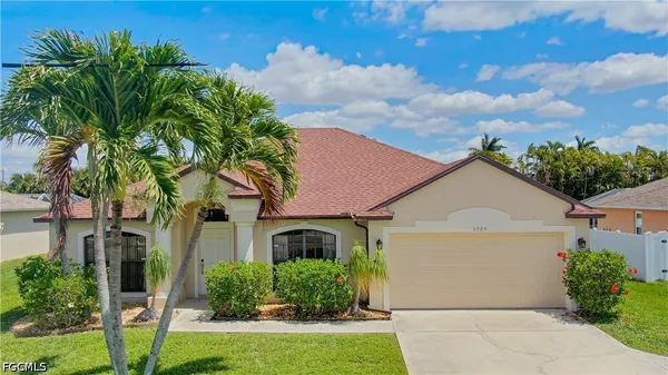 $3,000 | 5023 Agualinda Boulevard, Cape Coral, FL 33914