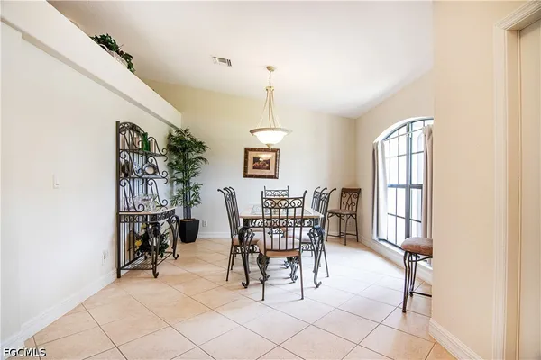 $3,000 | 5023 Agualinda Boulevard, Cape Coral, FL 33914