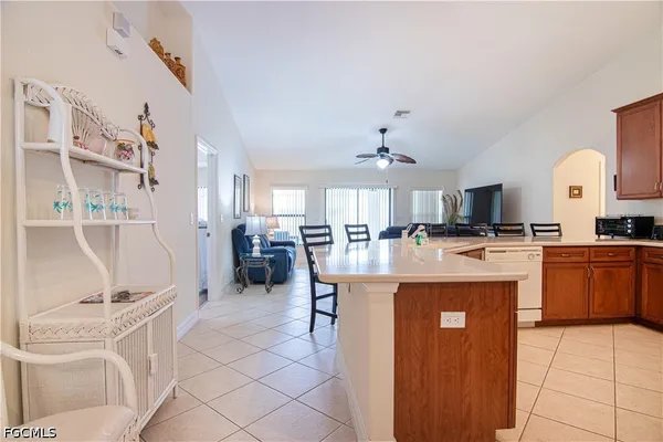 $3,000 | 5023 Agualinda Boulevard, Cape Coral, FL 33914