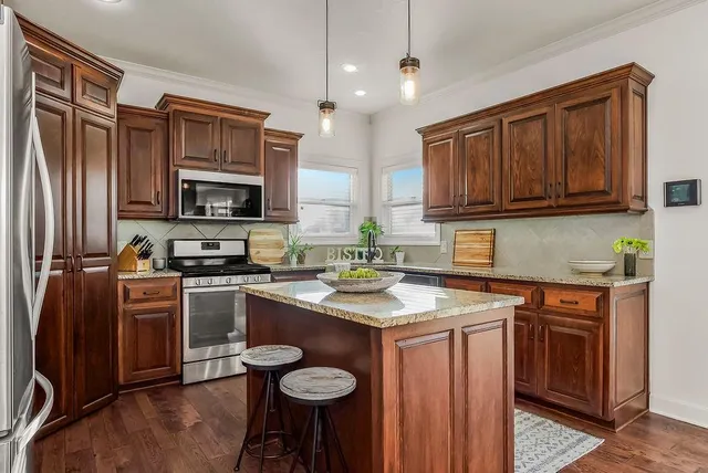 $480,000 | 28605 West 162nd Terrace, Gardner, KS 66030