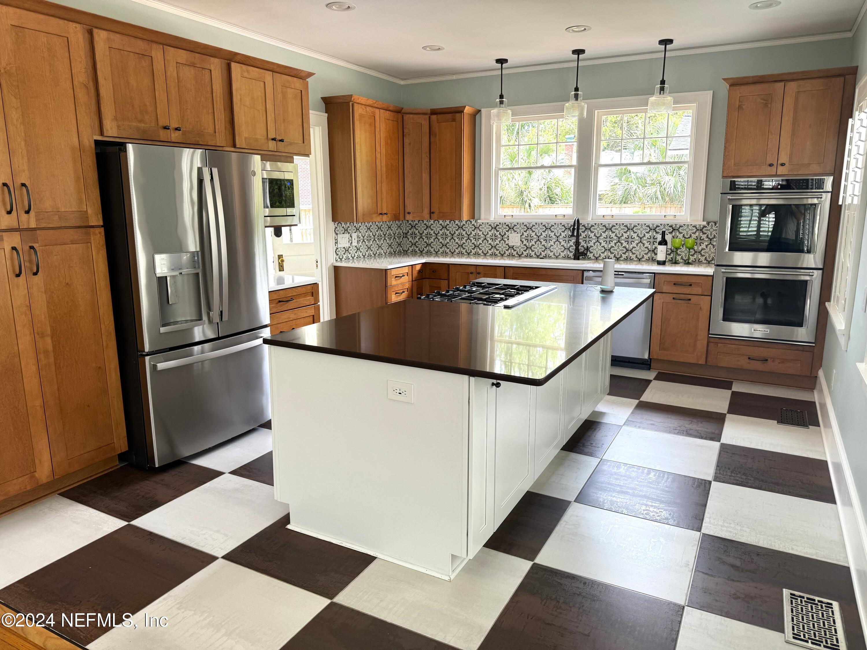3512 Riverside Avenue Jacksonville, FL 32205 - Photo 4 of 8 Kitchen