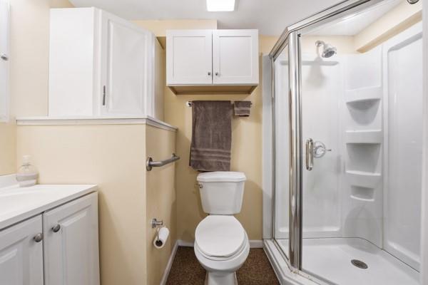 19 Yankee Ridge Road Mercer, PA 16137 - Photo 30 of 42 a bathroom with a toilet a sink and a shower