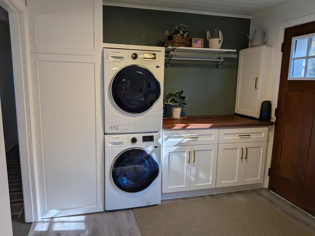 $1,850 | 1674 South Shore Drive, Holland, MI 49423