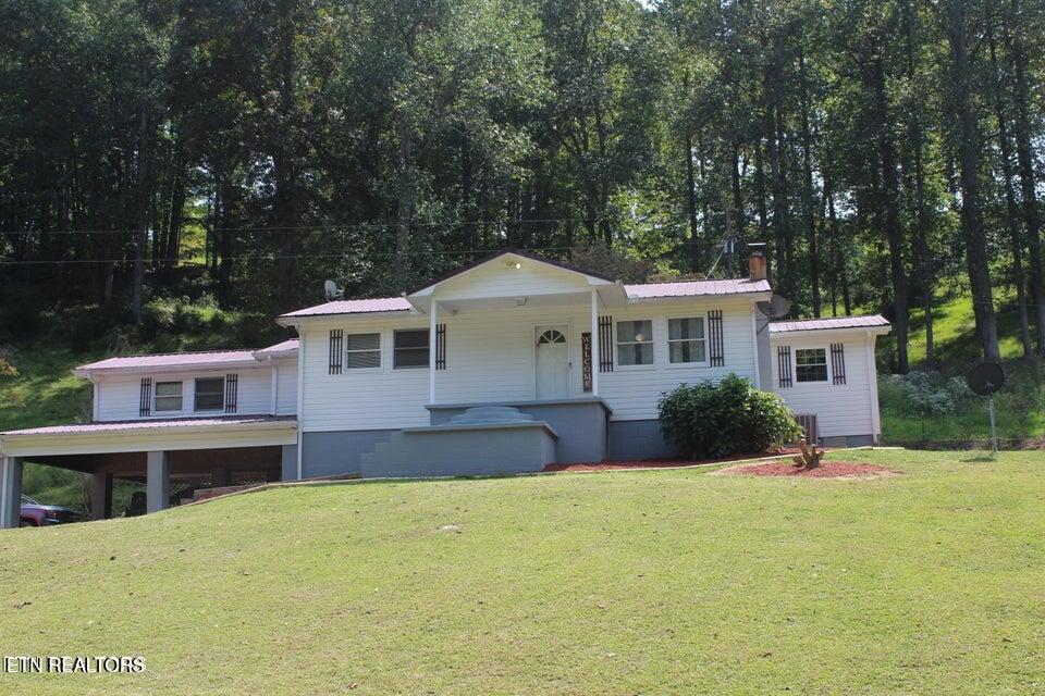 740 White Oak Road Speedwell, TN 37870 - Photo 1 of 51 g1