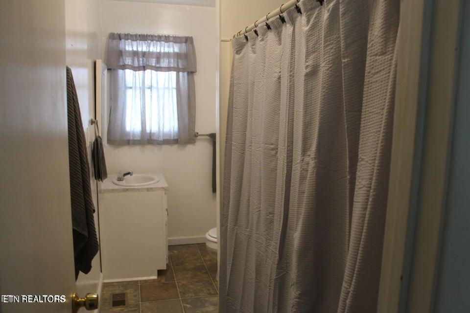 740 White Oak Road Speedwell, TN 37870 - Photo 44 of 51 g35