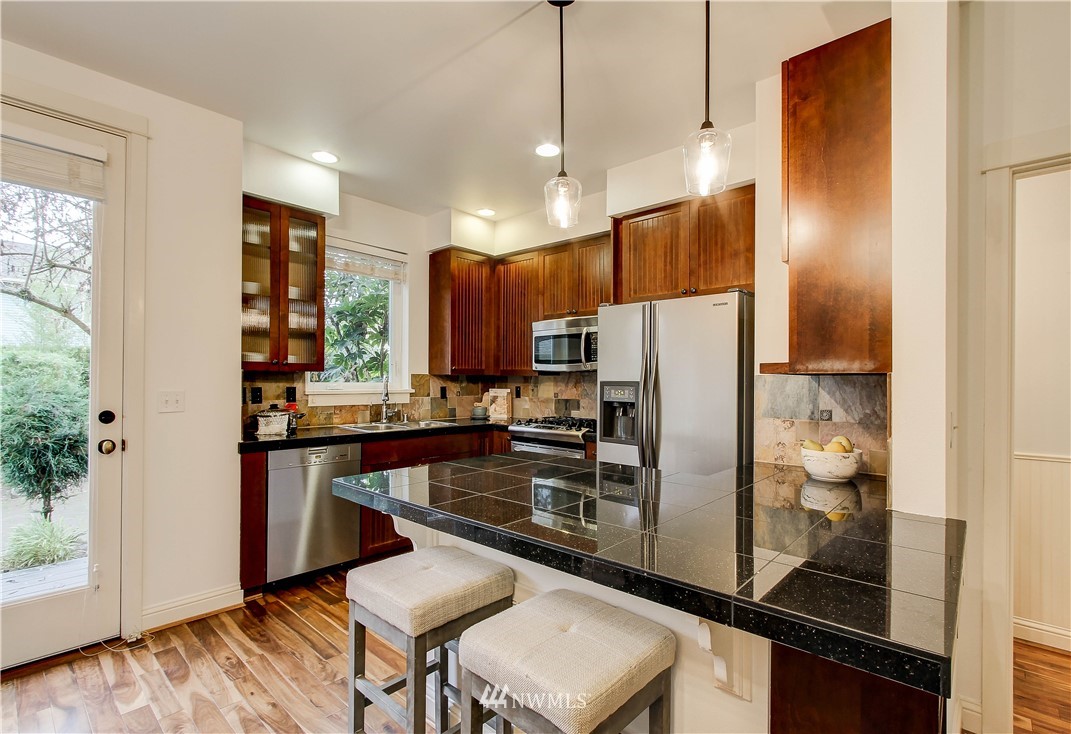 3010 Southwest Graham Street Seattle, WA 98126 - Photo 8 of 23 Gallery Image 8