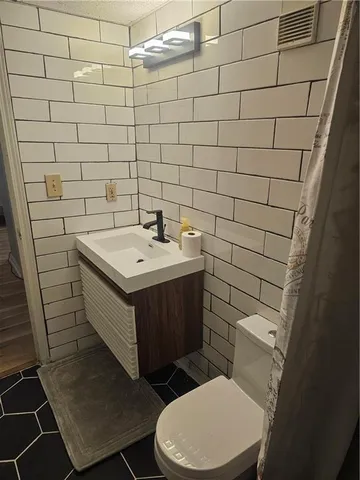 $130,000 | 32 Peachtree Street Northwest, Unit 705, Atlanta, GA 30303