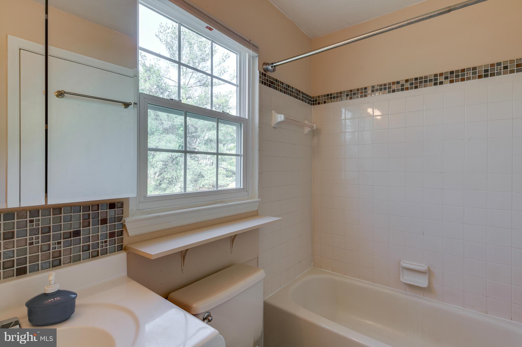 6460 Greenfield Road, Unit 210 Elkridge, MD 21075 - Photo 19 of 25 Bath