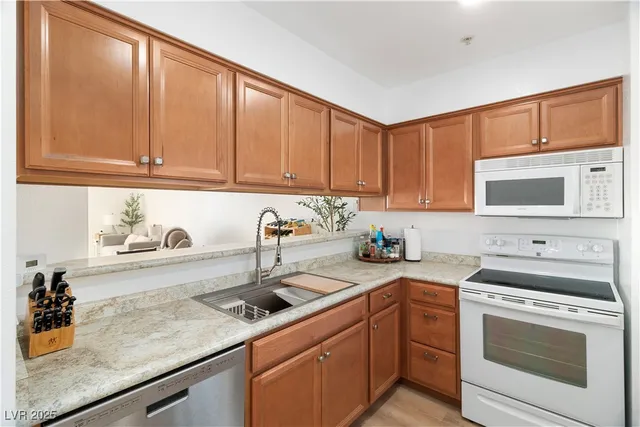 $134,900 | 2044 Mesquite Lane, Unit 302, Laughlin, NV 89029