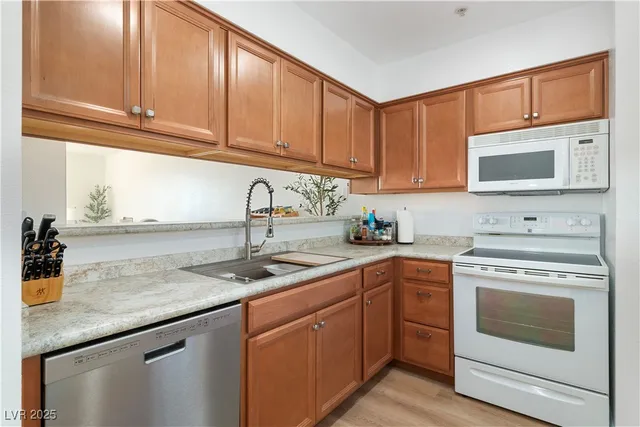 $134,900 | 2044 Mesquite Lane, Unit 302, Laughlin, NV 89029