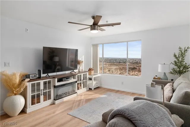 $134,900 | 2044 Mesquite Lane, Unit 302, Laughlin, NV 89029