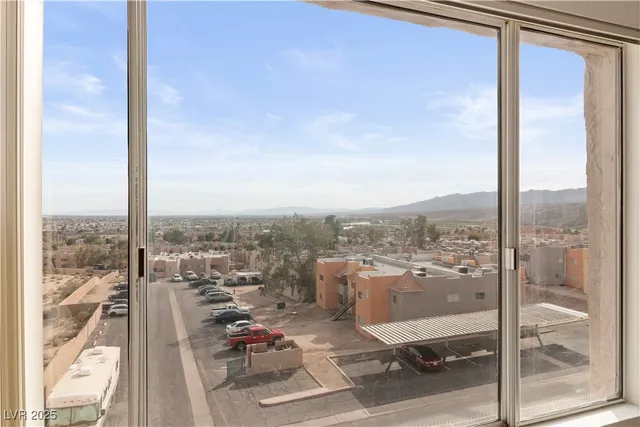 $134,900 | 2044 Mesquite Lane, Unit 302, Laughlin, NV 89029