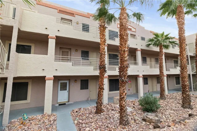 $134,900 | 2044 Mesquite Lane, Unit 302, Laughlin, NV 89029