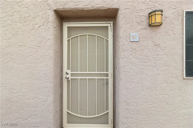 $134,900 | 2044 Mesquite Lane, Unit 302, Laughlin, NV 89029