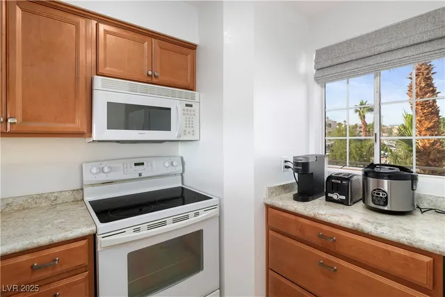 $134,900 | 2044 Mesquite Lane, Unit 302, Laughlin, NV 89029