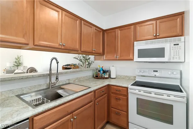 $134,900 | 2044 Mesquite Lane, Unit 302, Laughlin, NV 89029