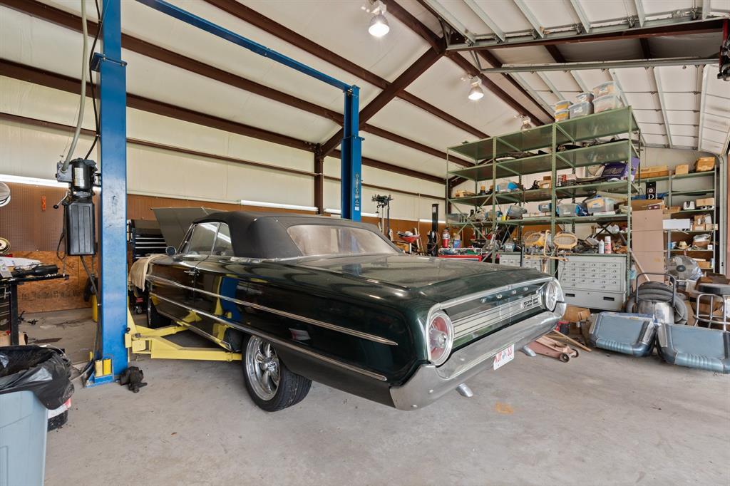 9547 County Road 346 Terrell, TX 75161 - Photo 27 of 37 Spacious Workshop Interior