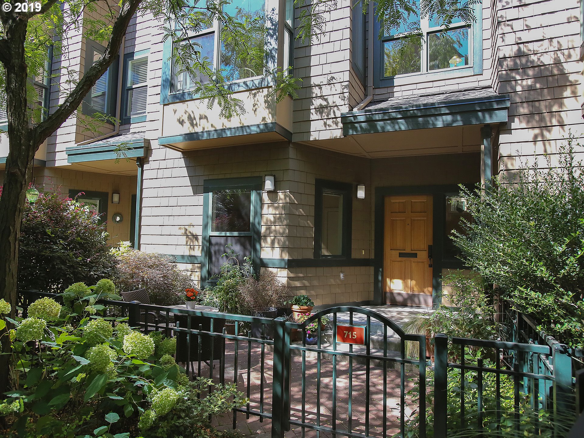 715 Southeast 34th Avenue Portland, OR 97214 - Photo 1 of 24 not sure