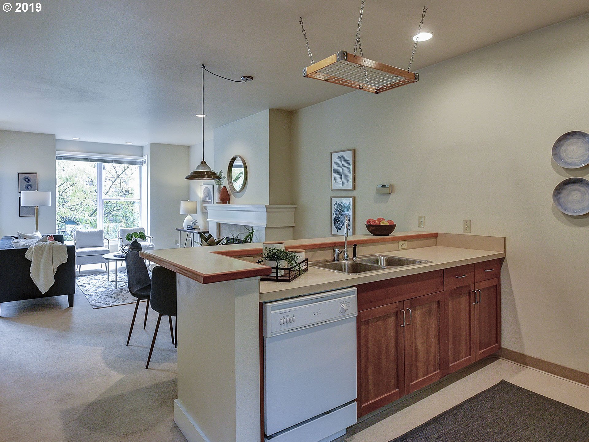 715 Southeast 34th Avenue Portland, OR 97214 - Photo 12 of 24