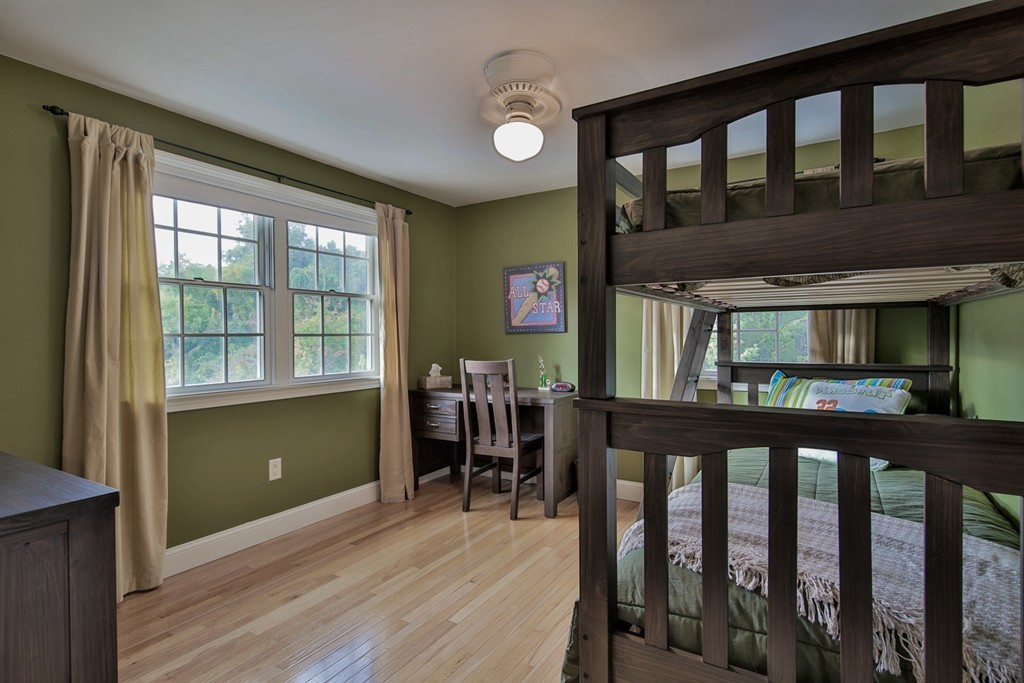 36 Evergreen Road Stoneham, MA 02180 - Photo 17 of 28 Gallery Image 17