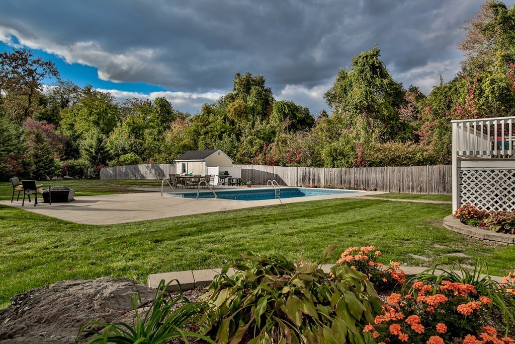 36 Evergreen Road Stoneham, MA 02180 - Photo 23 of 28 Gallery Image 23