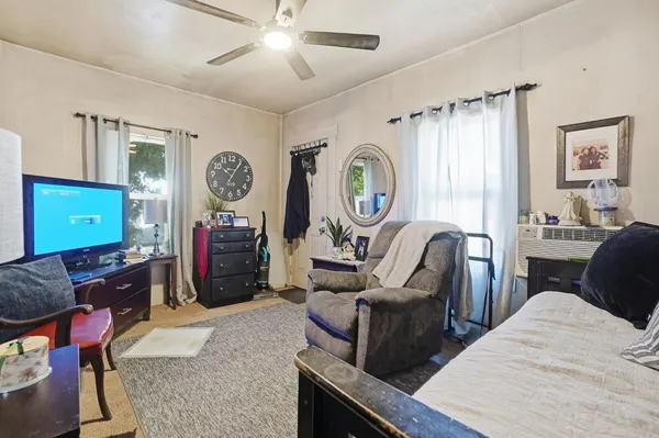 $425,000 | 1107 7th Street, Modesto, CA 95354