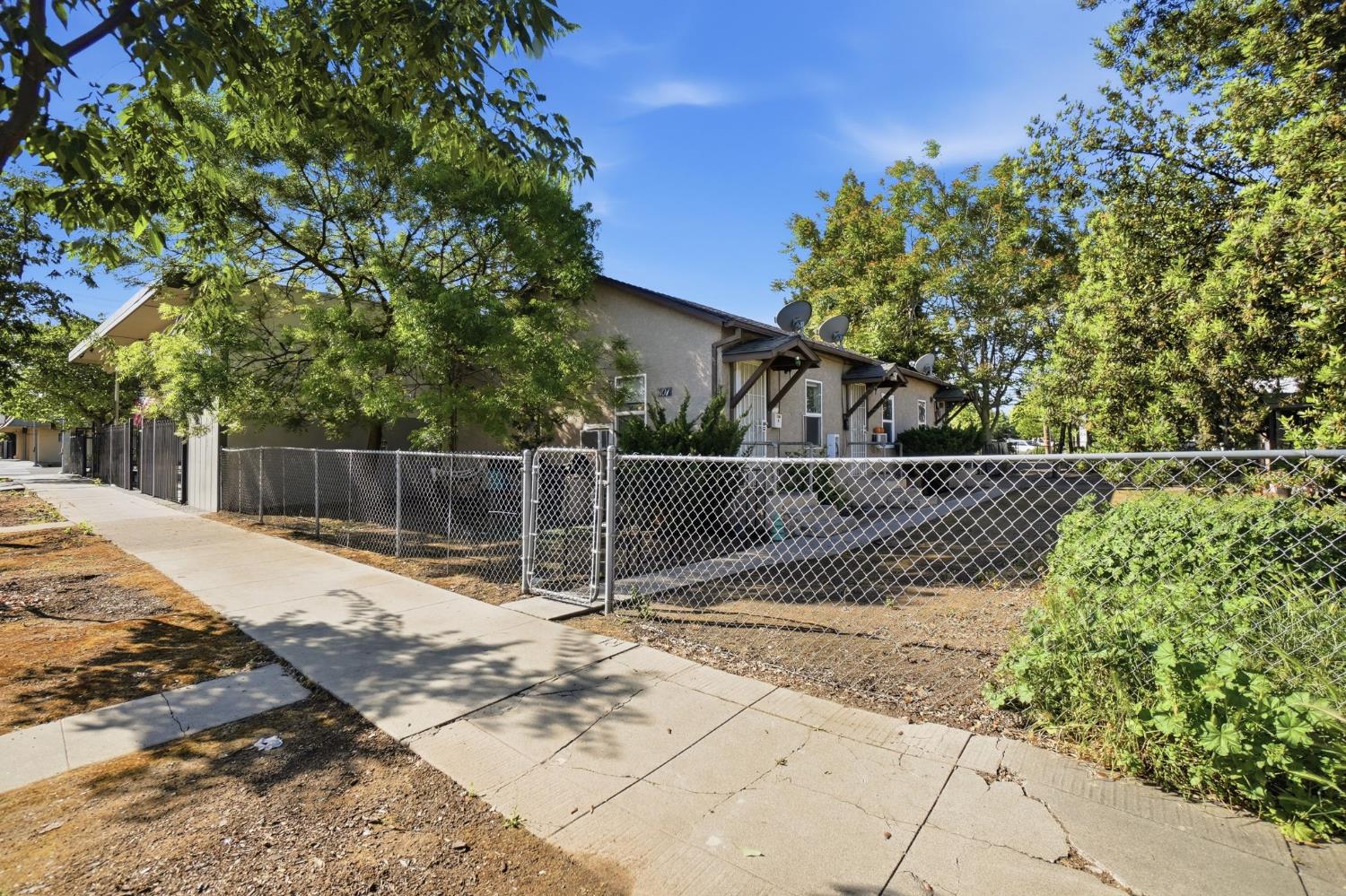 1107 7th Street Modesto, CA 95354 - Photo 5 of 40