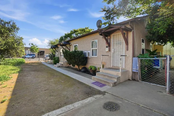 $425,000 | 1107 7th Street, Modesto, CA 95354