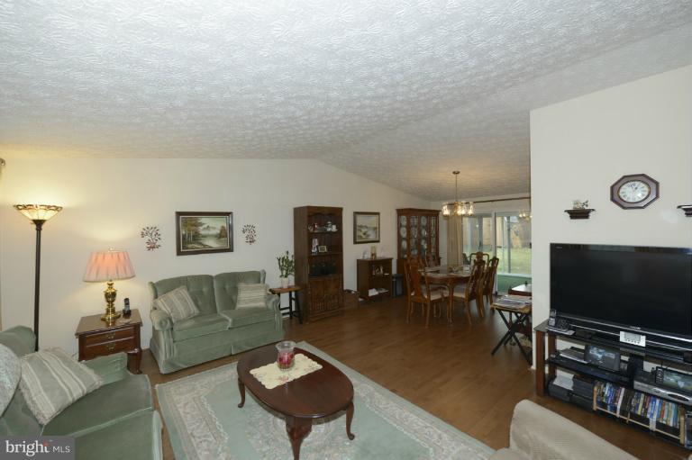 Living/Dining Room