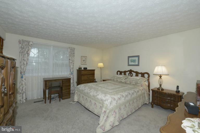 9386 Northgate Road Laurel, MD 20723 - Photo 9 of 19 Bedroom (Master)