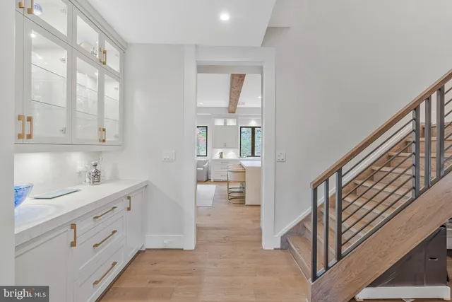 $3,695,000 | 1700 Brookside Lane, Vienna, VA 22182