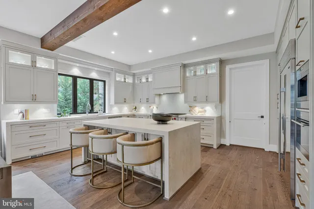 $3,695,000 | 1700 Brookside Lane, Vienna, VA 22182