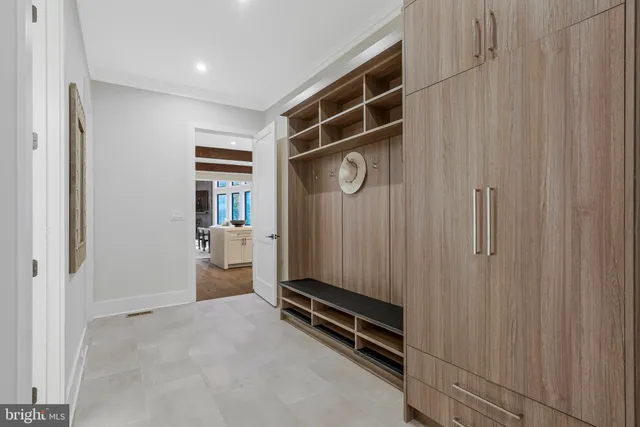 $3,695,000 | 1700 Brookside Lane, Vienna, VA 22182