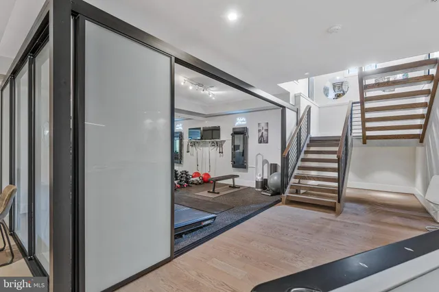 $3,695,000 | 1700 Brookside Lane, Vienna, VA 22182