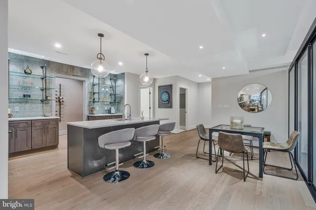 $3,695,000 | 1700 Brookside Lane, Vienna, VA 22182