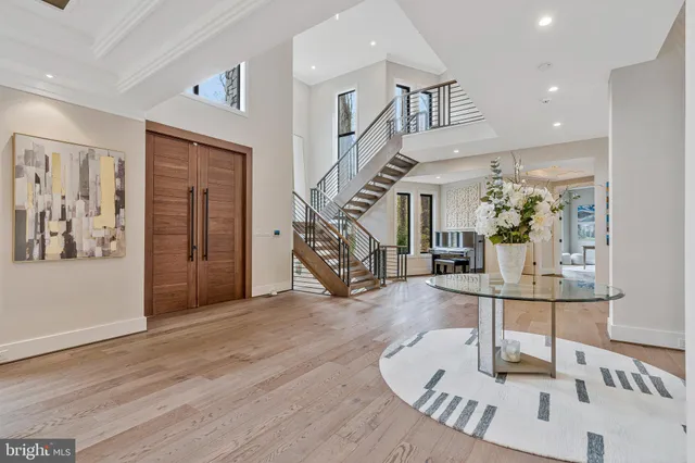 $3,695,000 | 1700 Brookside Lane, Vienna, VA 22182