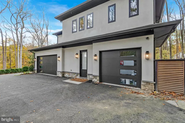 $3,695,000 | 1700 Brookside Lane, Vienna, VA 22182