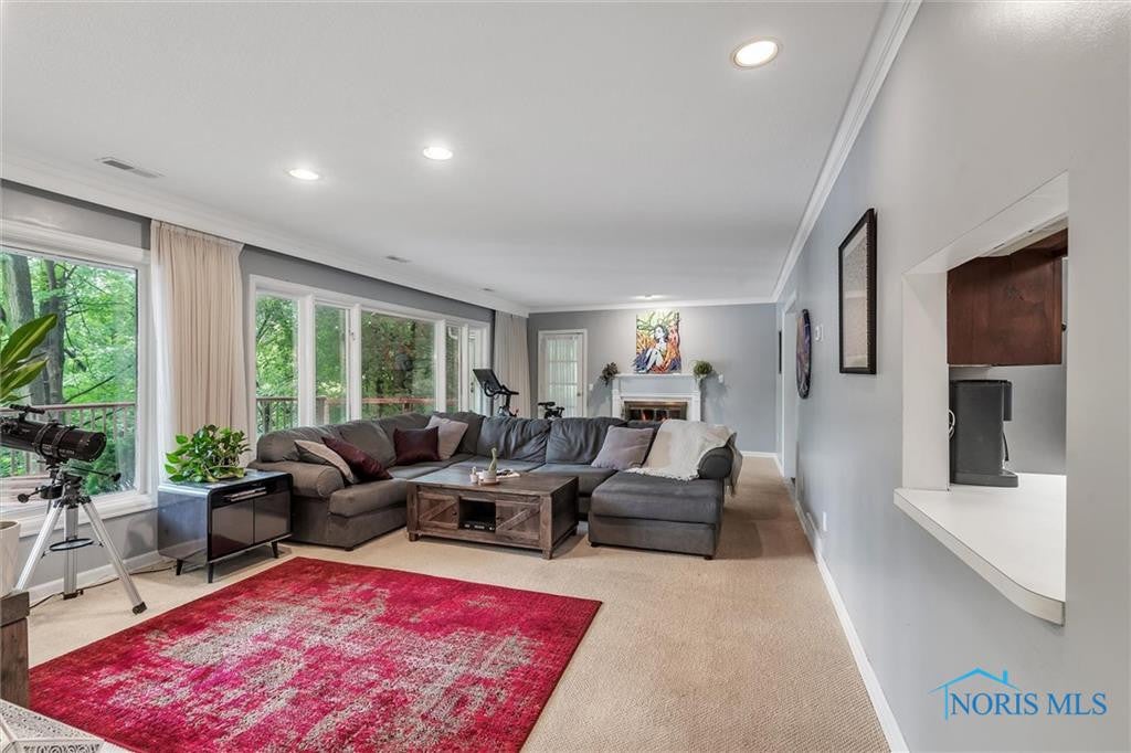 4121 River Road Toledo, OH 43614 - Photo 5 of 41 Gallery Image 5