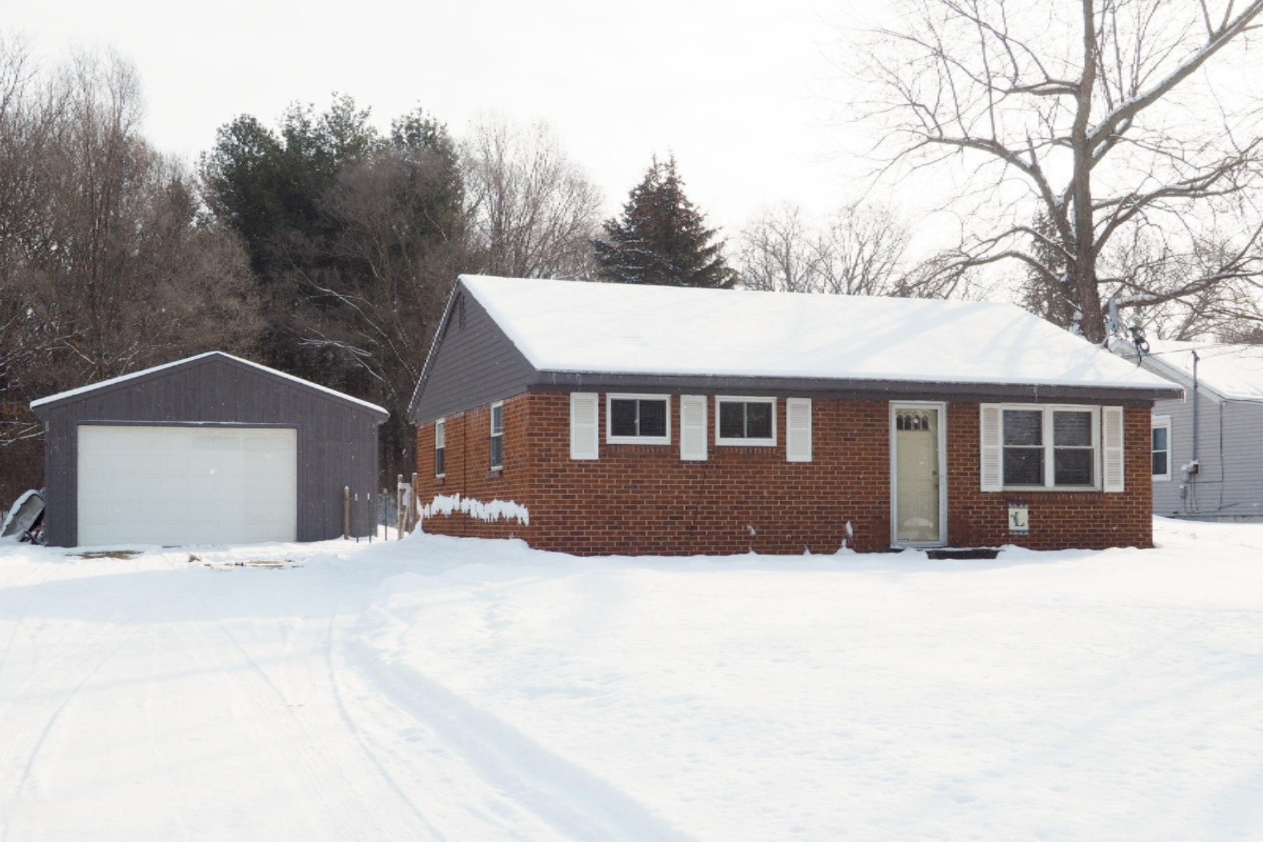 296 Reynolds Road Springfield, MI 49037 - Photo 1 of 19 296 Reynolds Rd-101