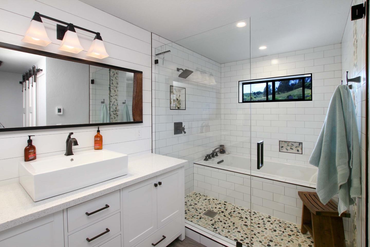 4475 Merlin Way Soquel, CA 95073 - Photo 17 of 49 Gallery Image 17