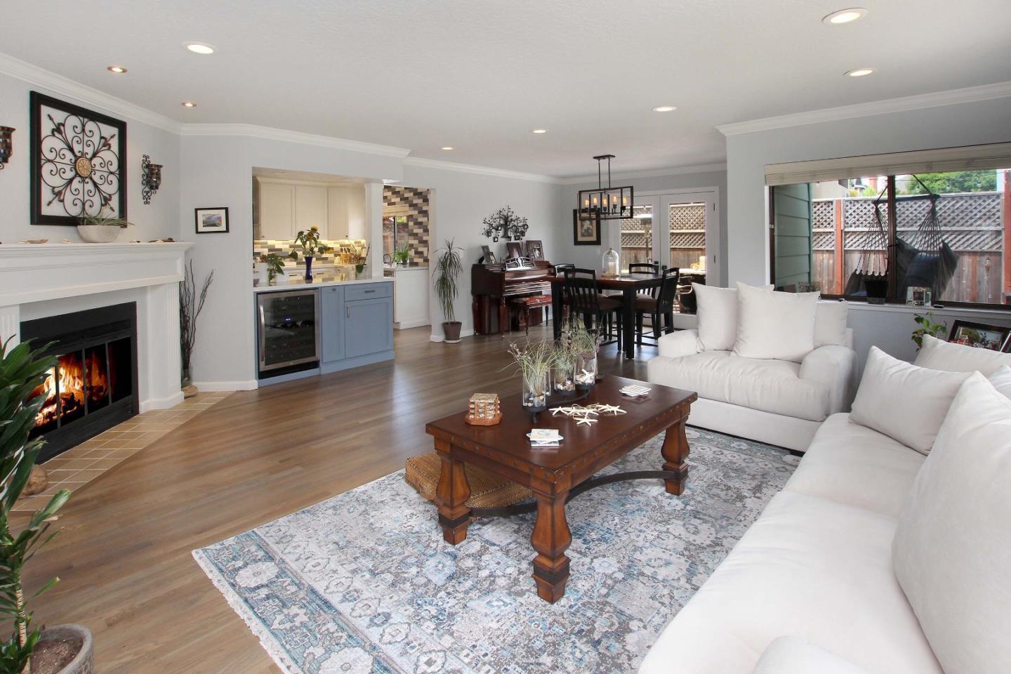 4475 Merlin Way Soquel, CA 95073 - Photo 6 of 49 Gallery Image 6