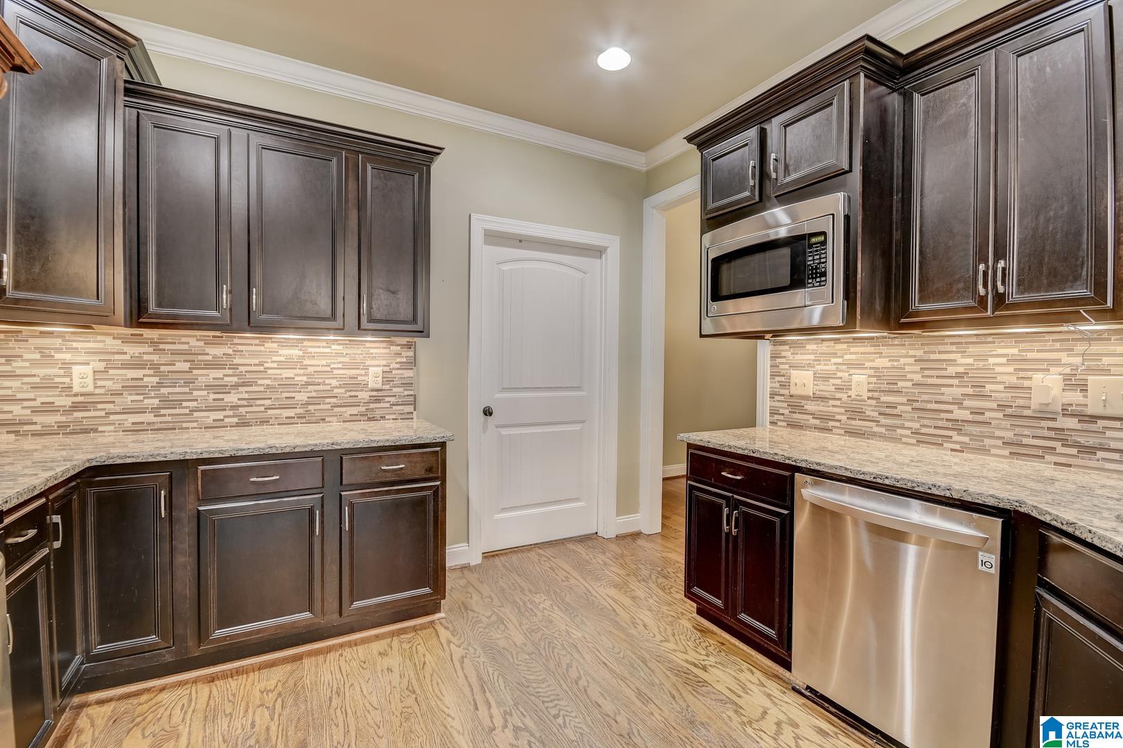 324 Strathaven Road Pelham, AL 35124 - Photo 16 of 32