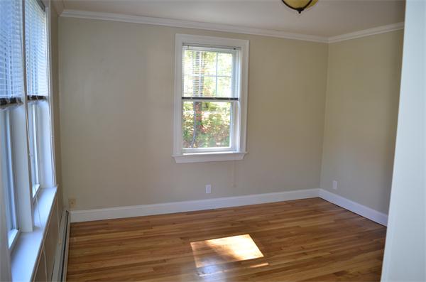38 Stuart Street Gardner, MA 01440 - Photo 8 of 23 Gallery Image 8