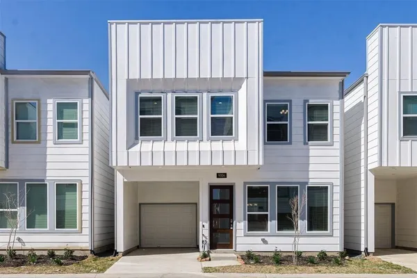 $2,400 | 7705 Rainbow Close Lane, Houston, TX 77055