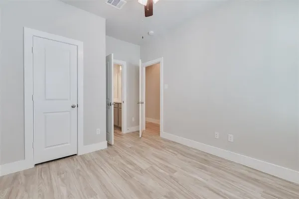 $2,400 | 7705 Rainbow Close Lane, Houston, TX 77055