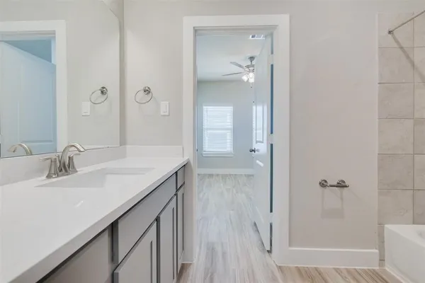 $2,400 | 7705 Rainbow Close Lane, Houston, TX 77055